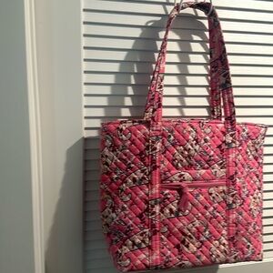 NWT Vera Bradley Pink Floral Paisley Tote Bag with outside and zip pocket.